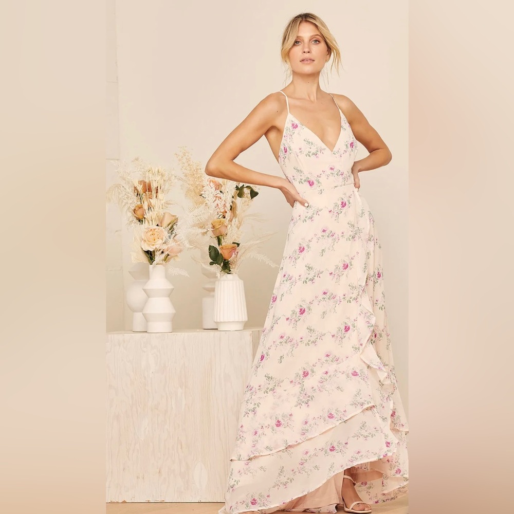 Lulu’s In Love Forever Blush Floral Lace-Up High-Low Maxi Dress